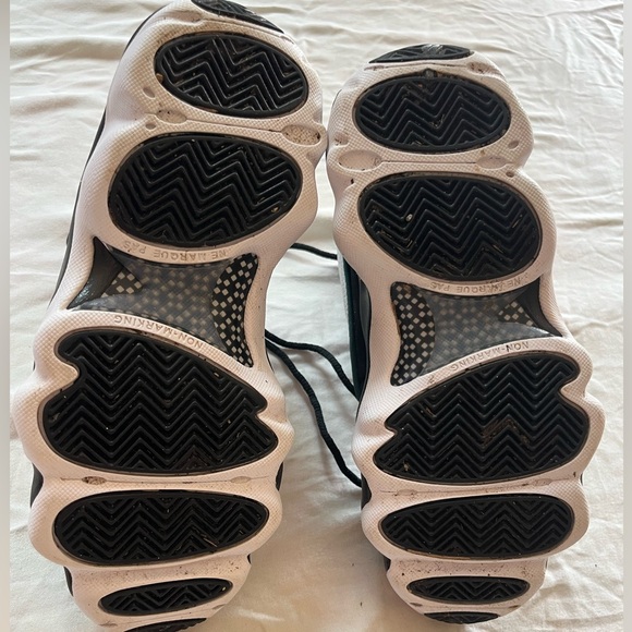 Boys Air Jordan’s - Picture 6 of 9